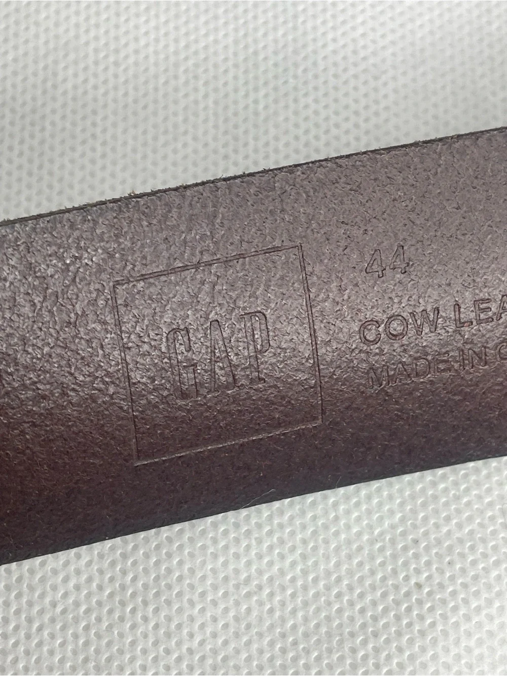The GAP Genuine Cow Leather Belt Mens SZ 44 Brown Bronze Red Stitch Work Western